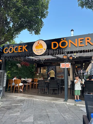 Göcek Döner restoranı dış cephe görünümü, Göcek İskele Meydanı